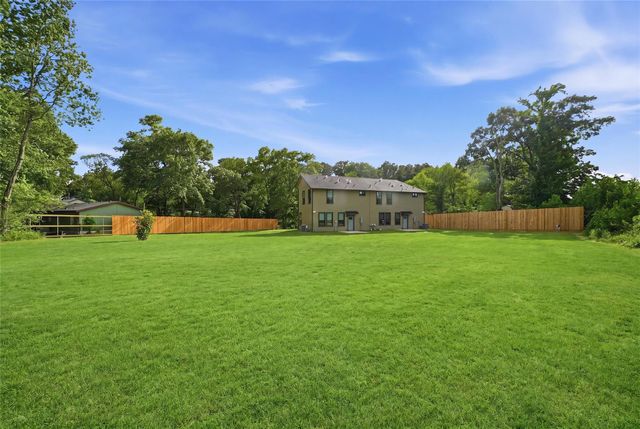 12204 Hairston Circle A, Willis, TX 77318