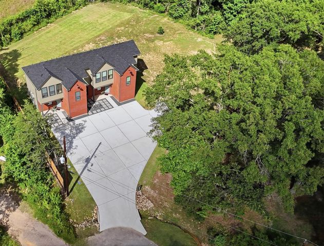 12204 Hairston Circle A, Willis, TX 77318