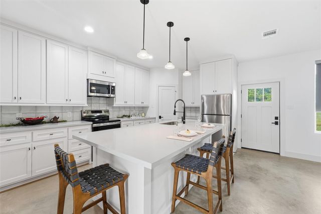 12204 Hairston Circle A, Willis, TX 77318