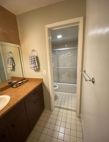 6505 Winfield Boulevard B-5, Margate, FL 33063