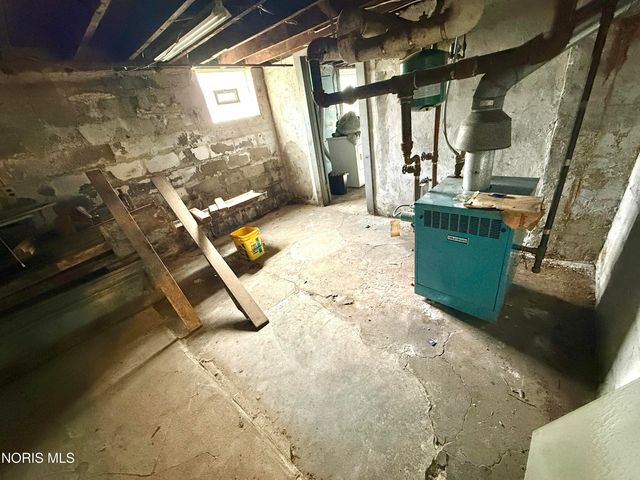 401 Victoria Place, Toledo, OH 43610