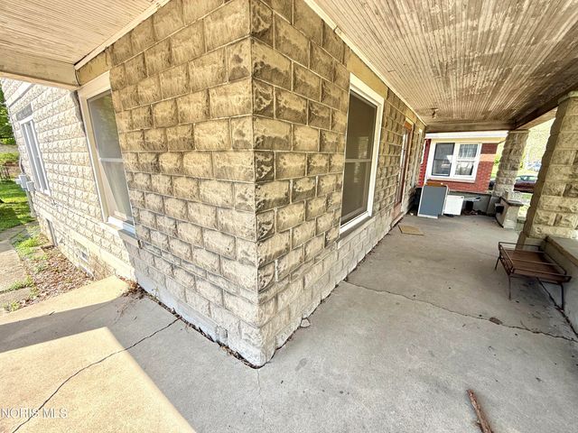 401 Victoria Place, Toledo, OH 43610