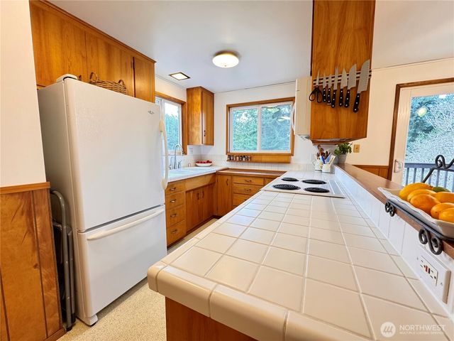 9512 Olson Road NW, Bremerton, WA 98311