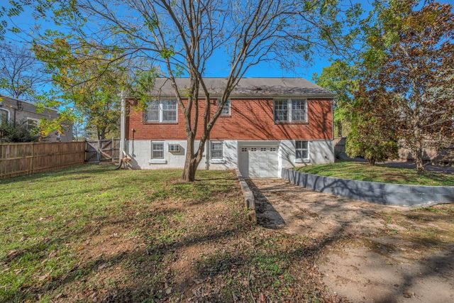 2720 Bobby Ave B, Nashville, TN 37216