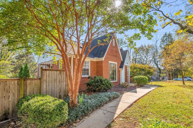 2720 Bobby Ave B, Nashville, TN 37216