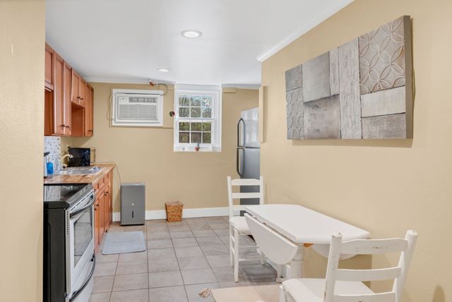 2720 Bobby Ave B, Nashville, TN 37216