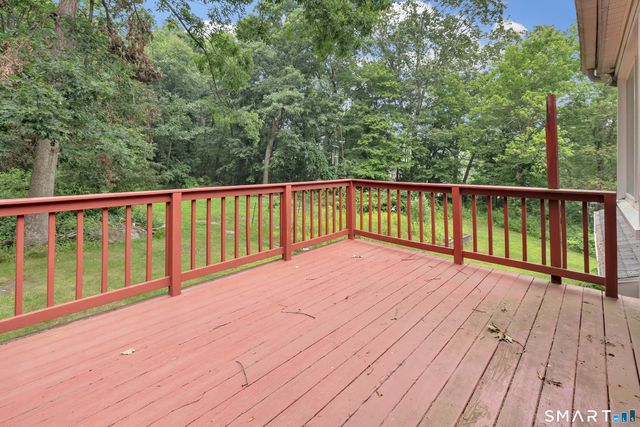 19 Meadowlark Drive, Shelton, CT 06484