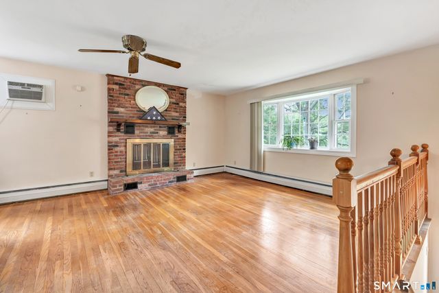 19 Meadowlark Drive, Shelton, CT 06484