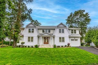28 Alsace Place, Northport, NY 11768
