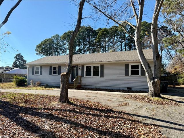 197 Cedar RD, Poquoson, VA 23662