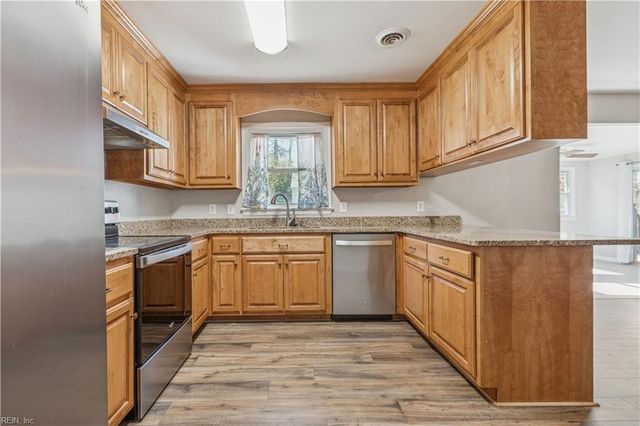 197 Cedar RD, Poquoson, VA 23662