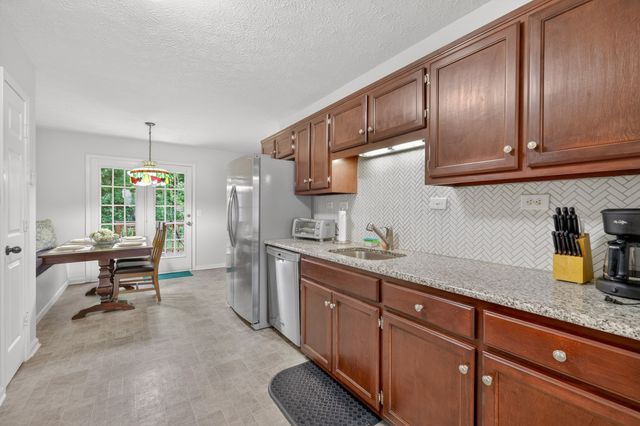 1808 N Bonham Ct, Old Hickory, TN 37138