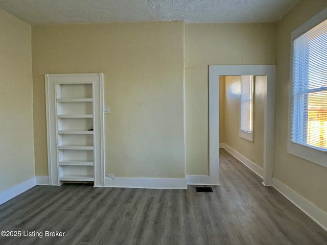 2315 Portland Ave, Louisville, KY 40212