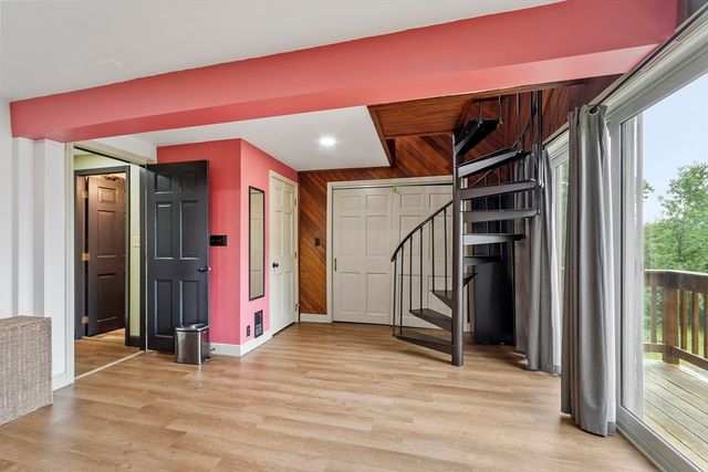 68 Murphy Rd, Hudson, MA 01749