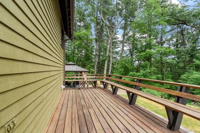 68 Murphy Rd, Hudson, MA 01749