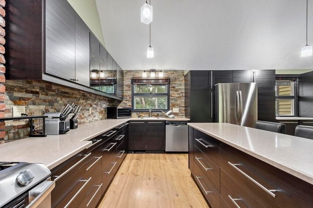 68 Murphy Rd, Hudson, MA 01749