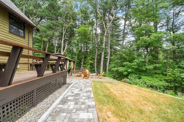 68 Murphy Rd, Hudson, MA 01749
