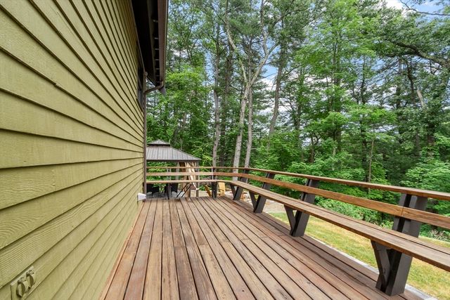 68 Murphy Rd, Hudson, MA 01749