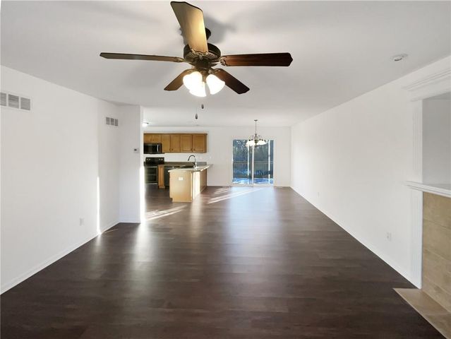 12202 N Highland Avenue, Kansas City, MO 64165