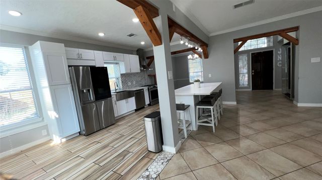 19219 Kristen Pine Drive, Humble, TX 77346