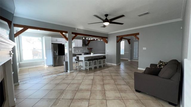 19219 Kristen Pine Drive, Humble, TX 77346