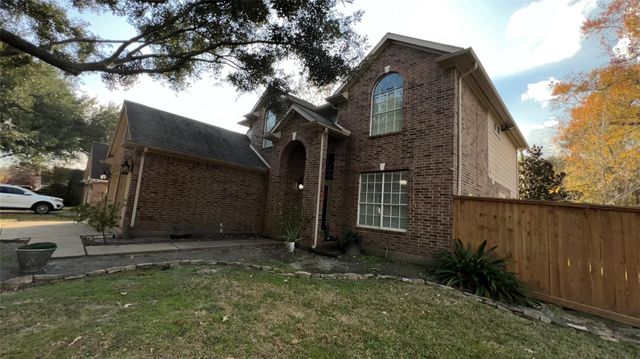 19219 Kristen Pine Drive, Humble, TX 77346