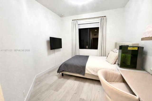 10945 SW 235th Ln, Homestead, FL 33032