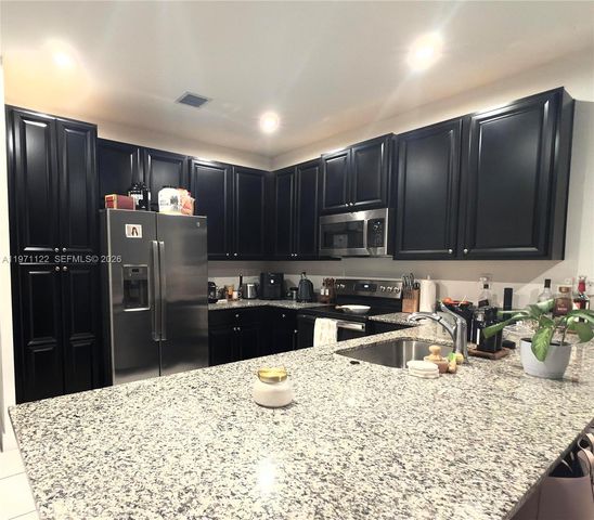 10945 SW 235th Ln, Homestead, FL 33032