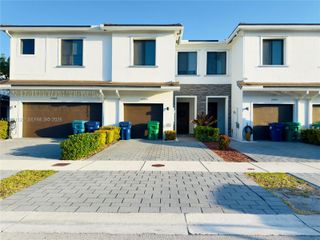 10945 SW 235th Ln, Homestead, FL 33032