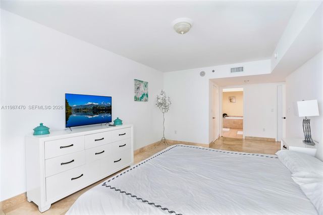 1830 S Ocean Drive 2808, Hallandale Beach, FL 33009
