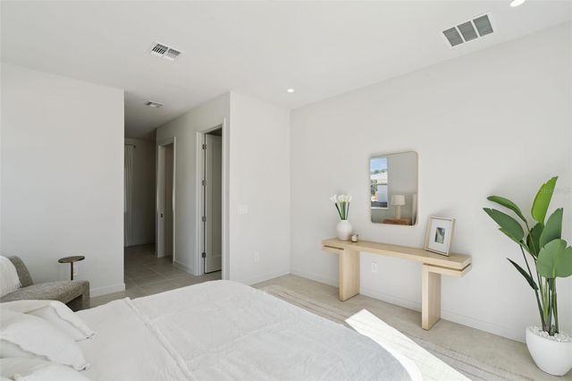 462 SKYFIELD COURT, Lady Lake, FL 32159