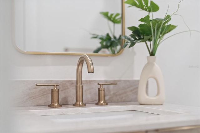 462 SKYFIELD COURT, Lady Lake, FL 32159