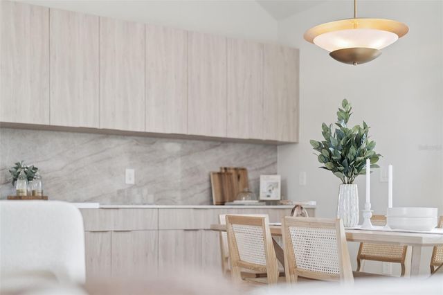 462 SKYFIELD COURT, Lady Lake, FL 32159