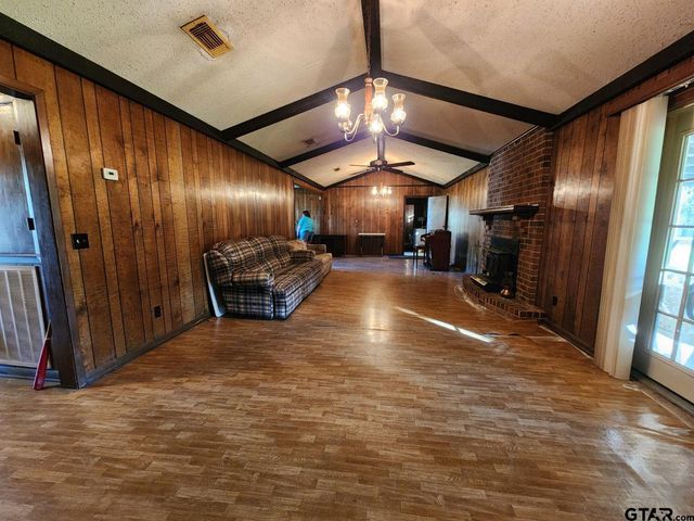 214 FM 1819, Wells, TX 75976