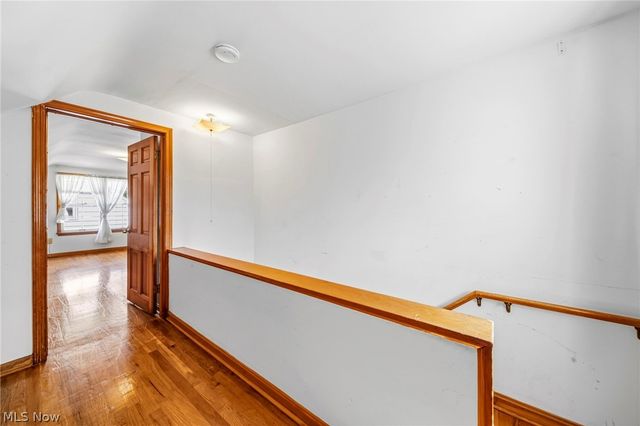 1613 Temple Avenue, Mayfield Heights, OH 44124