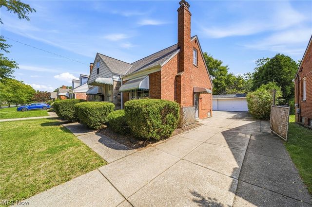 1613 Temple Avenue, Mayfield Heights, OH 44124
