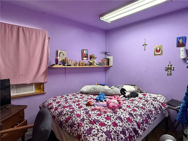 1402 E Kenedy Ave, Kingsville, TX 78363