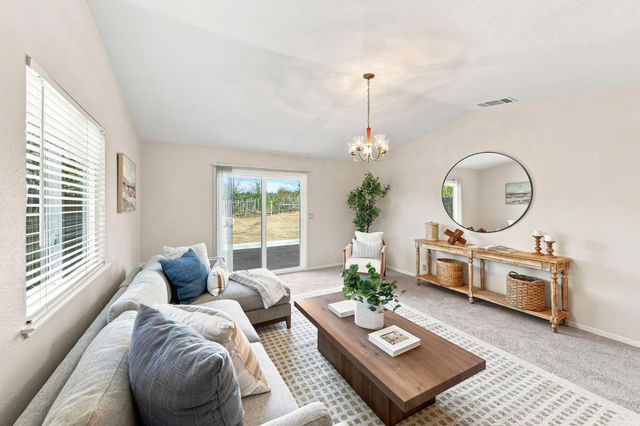 4819 Summit View Dr, El Dorado, CA 95623
