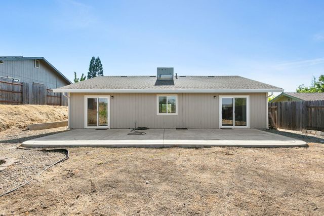 4819 Summit View Dr, El Dorado, CA 95623