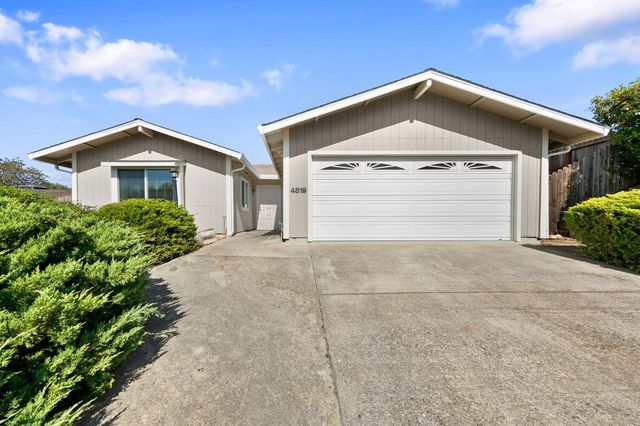 4819 Summit View Dr, El Dorado, CA 95623