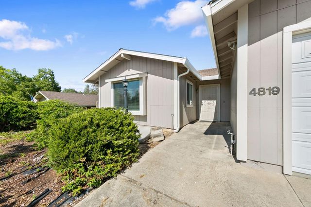 4819 Summit View Dr, El Dorado, CA 95623