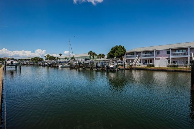 4834 BEACH DRIVE SE F, St Petersburg, FL 33705