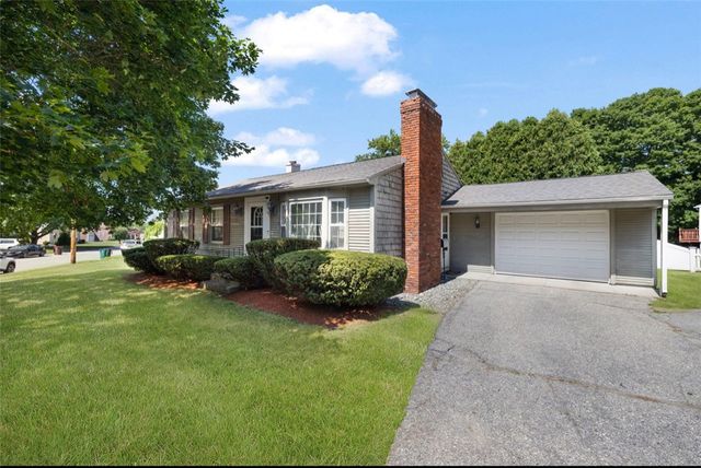 5 Halsey Road, Woonsocket, RI 02895