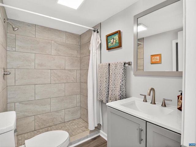 419 QUARRY RD, Charlottesville, VA 22902