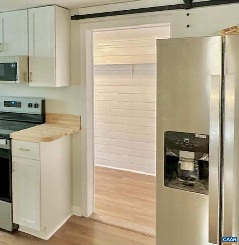 419 QUARRY RD, Charlottesville, VA 22902