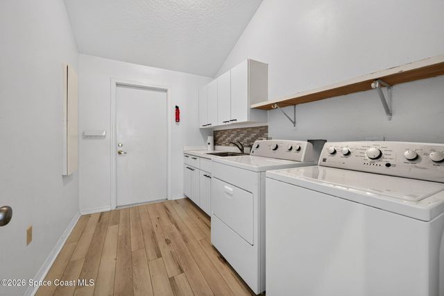 101 Island Grove Drive, Merritt Island, FL 32952
