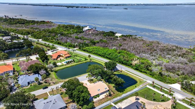 101 Island Grove Drive, Merritt Island, FL 32952