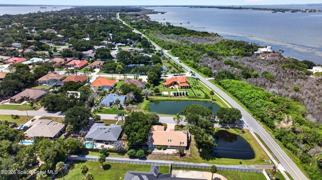 101 Island Grove Drive, Merritt Island, FL 32952