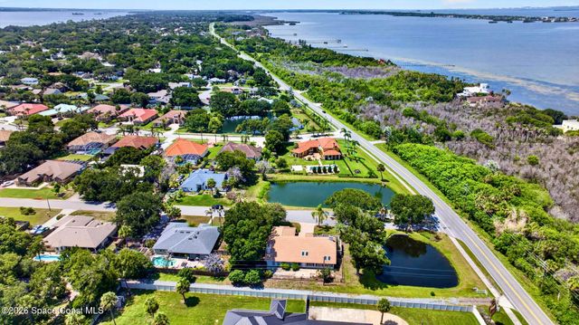101 Island Grove Drive, Merritt Island, FL 32952