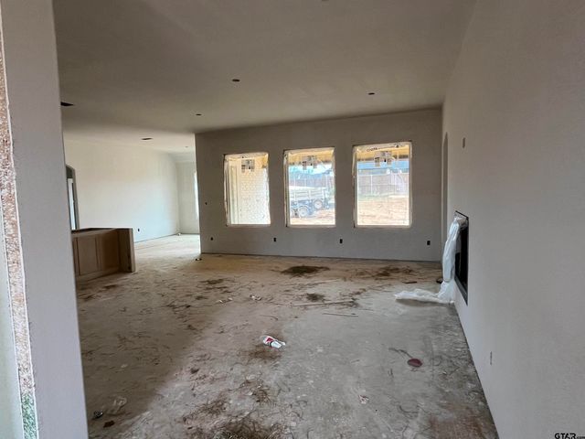 345 Heritage Way, Bullard, TX 75757